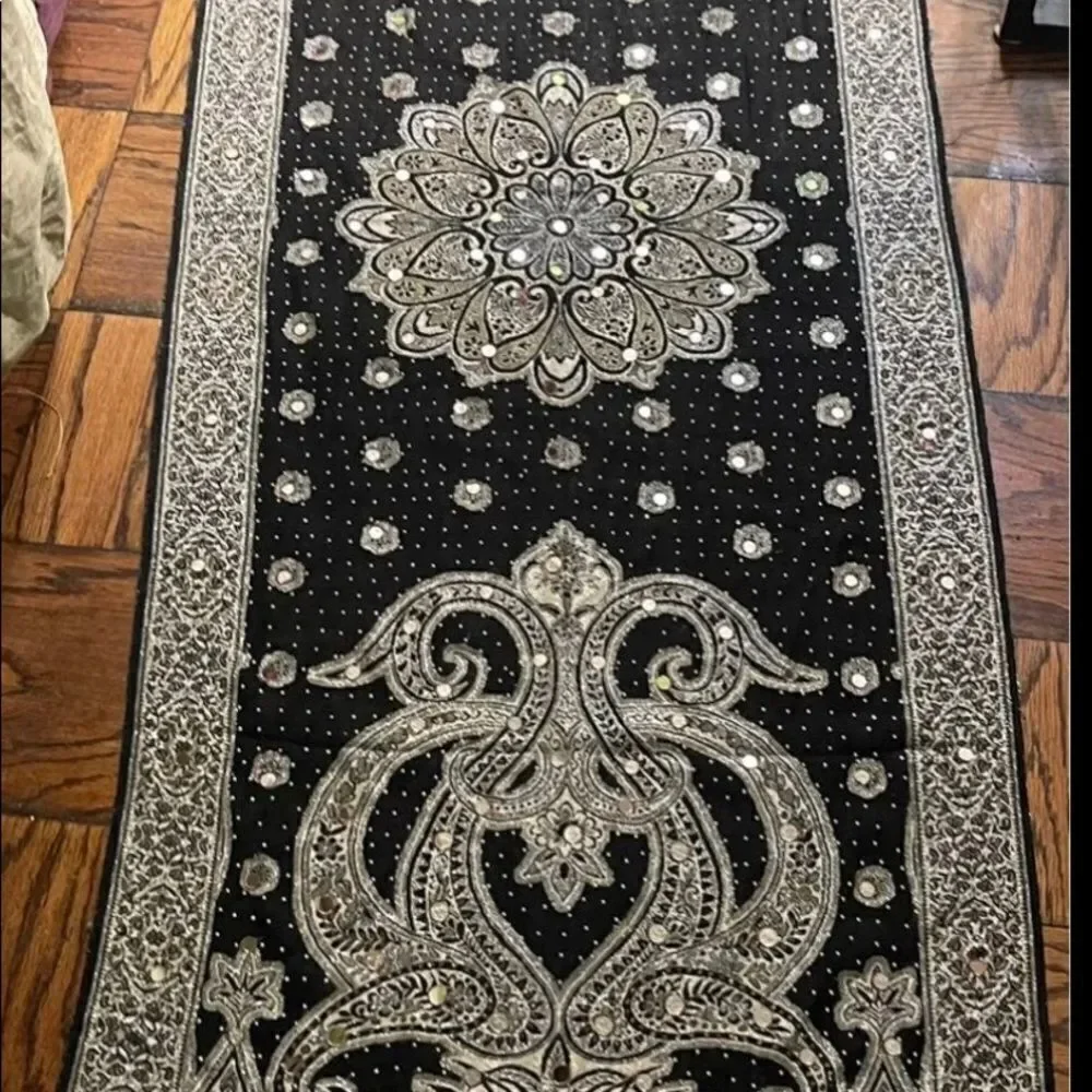 Scarf w/mirror